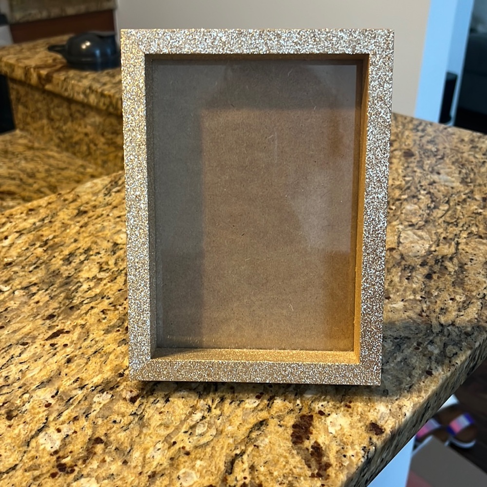 Gold glitter picture gram 5x7